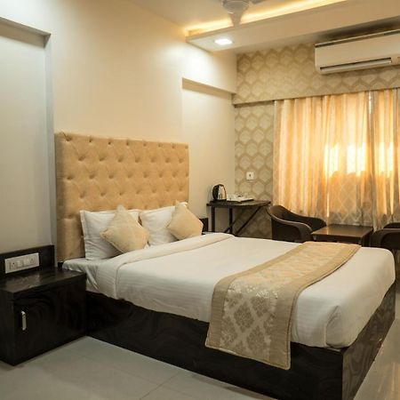 Hotel Dhavalgiri Thane Buitenkant foto