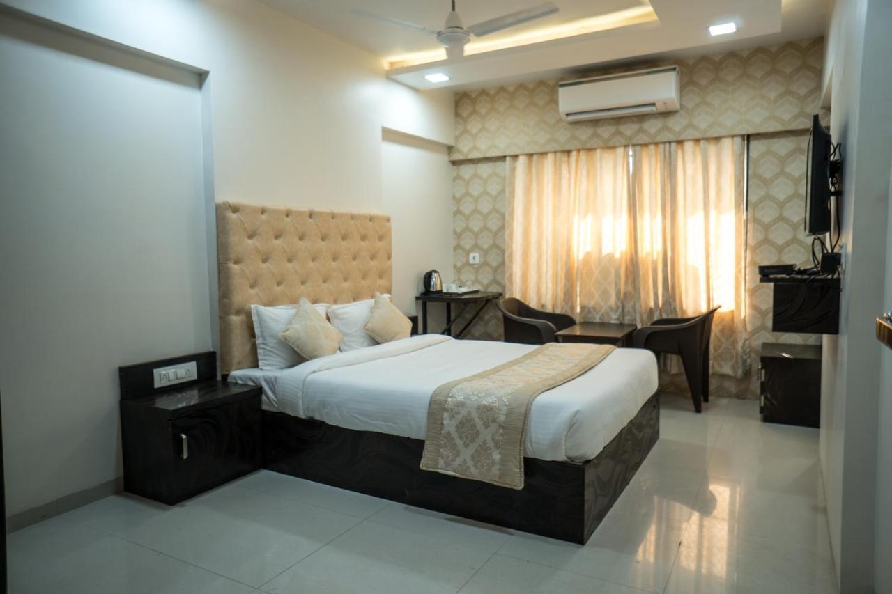 Hotel Dhavalgiri Thane Buitenkant foto
